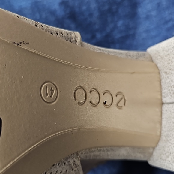 Ecco Block Heel Shimmer Sandals - Picture 6 of 6